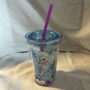 NWT Frozen Elsa snowglobe tumbler cup with straw.  Rare, vintage and unused.